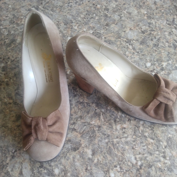 Back Street Round-Toe Bow Suede High Heel Pumps Size 7.5B (71) - Picture 2 of 11
